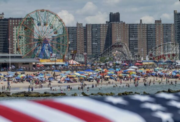 The Best Fourth Of July Destination In 2026 depends on whether travelers prefer city fireworks, beaches, or historic landmarks.