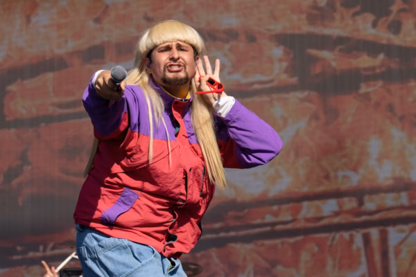 Searches for Oliver Tree A Famous American Singer Tragic Accident highlight how celebrity rumors can spread across social media.